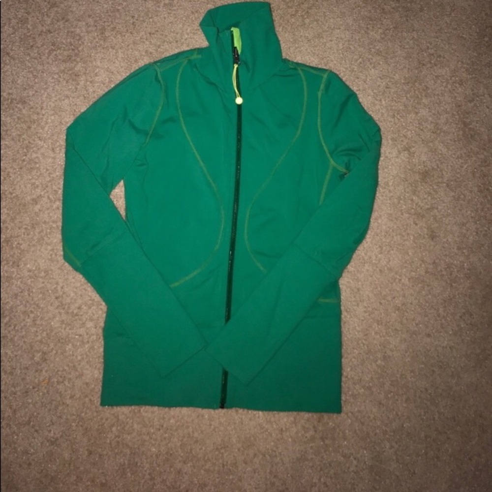 Lululemon jacket EUC SIZE 4